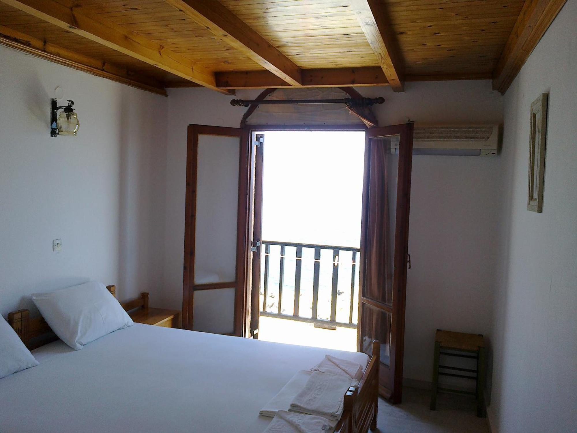 Spamandos Rooms Paleochora Exterior foto