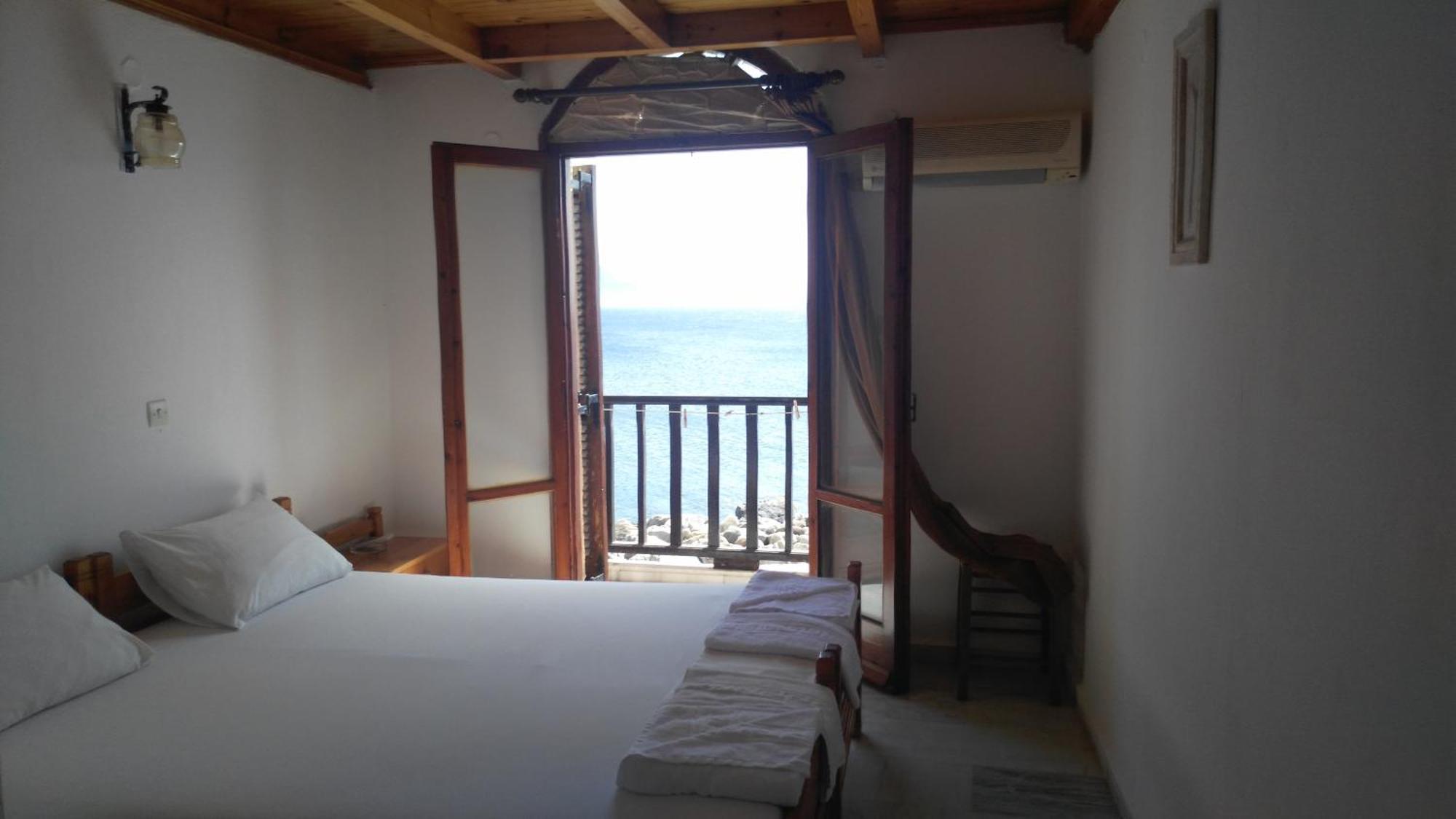 Spamandos Rooms Paleochora Exterior foto