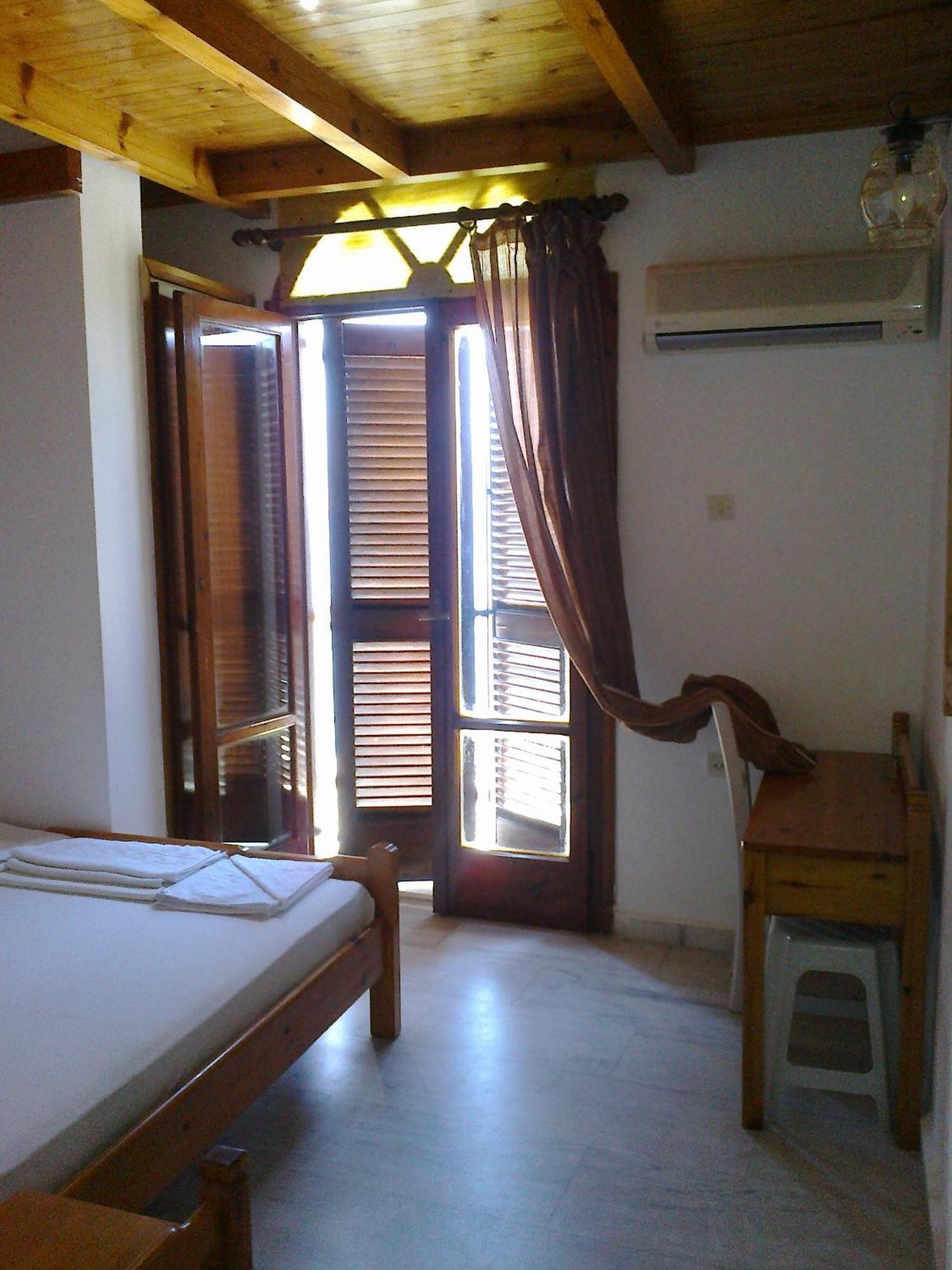 Spamandos Rooms Paleochora Exterior foto